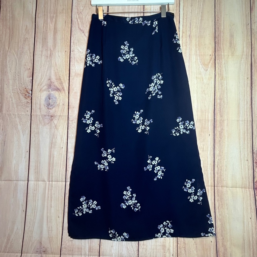Worthington‎ Maxi Skirt Womens 8 Navy Blue Floral Side Slit Chiffon Cottagecore